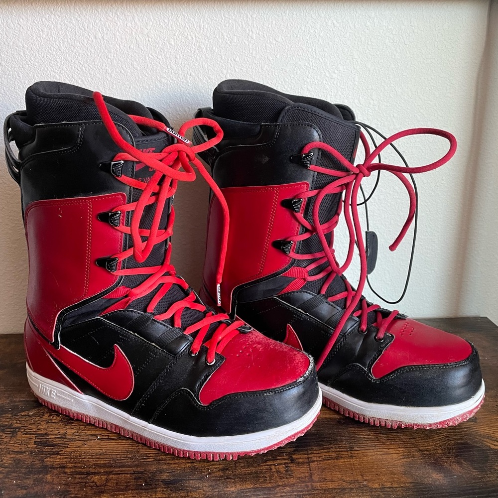 Men’s Nike Red Vapen Snowboard Boots